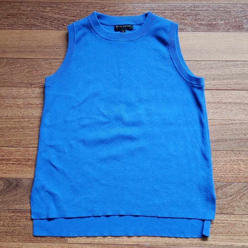 Banana Republic Blue Sleeveless Sweater Top